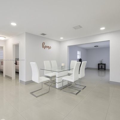 Dining room, Interior, Recessed Lighting