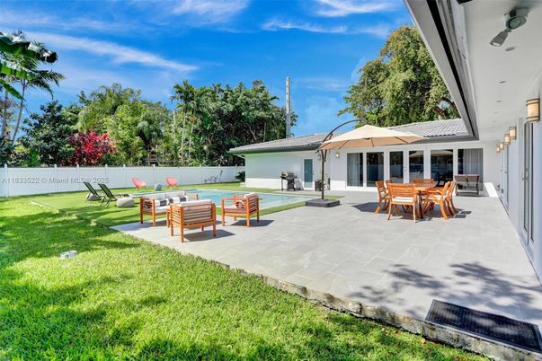 Backyard, Exterior