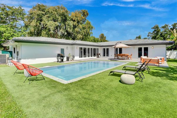 Backyard, Exterior, Pool