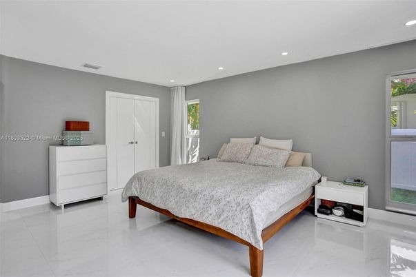Bedroom, Interior, Marble, Recessed Lighting