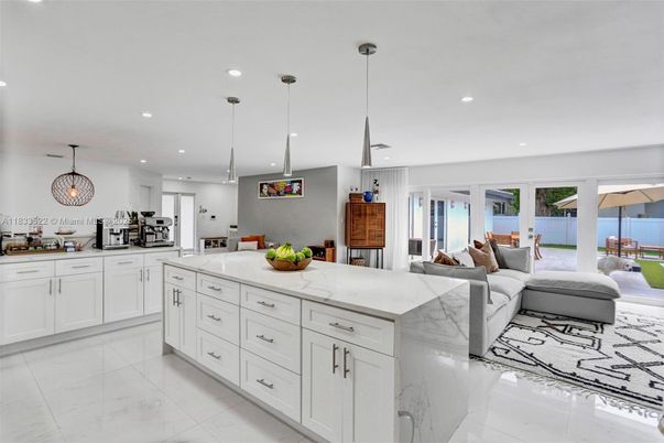 Interior, Kitchen, Living room, Marble, Pendant Lights, Recessed Lighting
