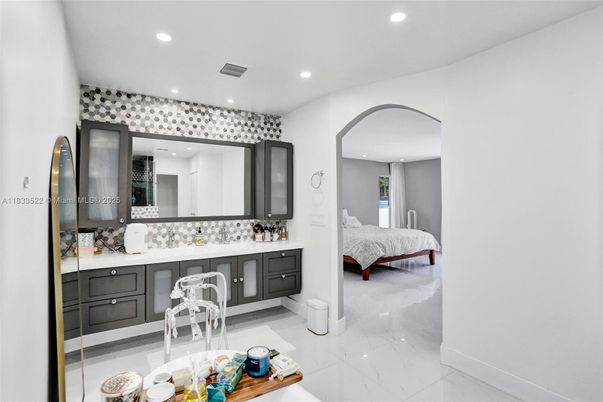 Bathroom, Dual Sink Vanities, Interior, Marble, Recessed Lighting