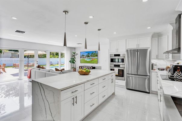 Interior, Kitchen, Pendant Lights, Recessed Lighting, Stainless Steel Appliances