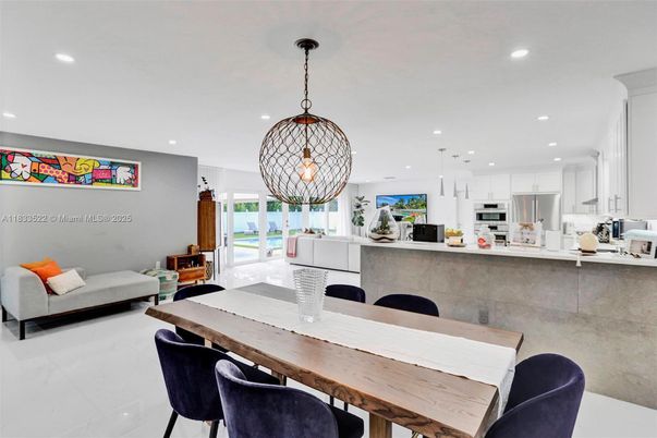 Dining room, Interior, Kitchen, Living room, Pendant Lights, Recessed Lighting, Stainless Steel Appliances