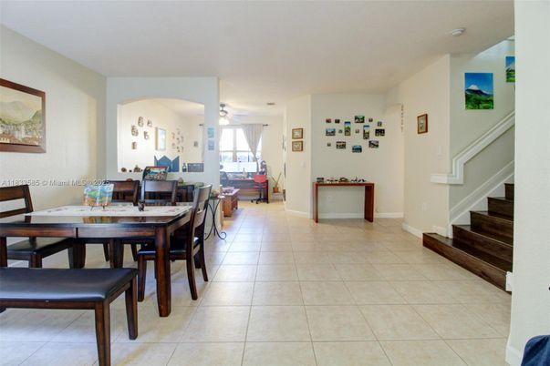 Dining room, Interior