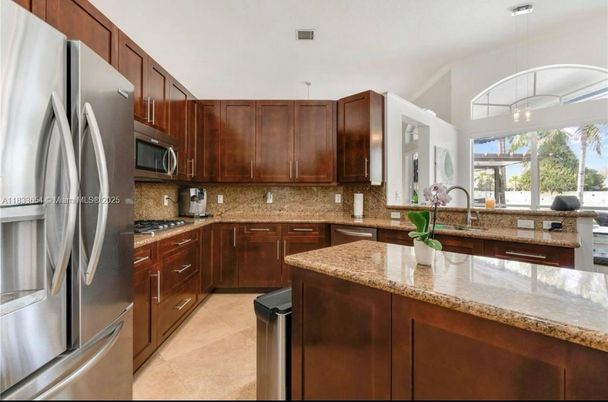 Interior, Kitchen, Pendant Lights, Stainless Steel Appliances