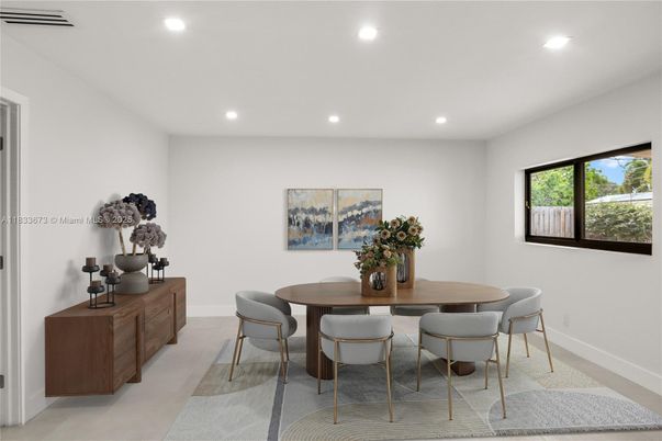 Dining room, Interior, Recessed Lighting