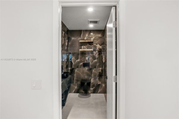 Interior, Recessed Lighting
