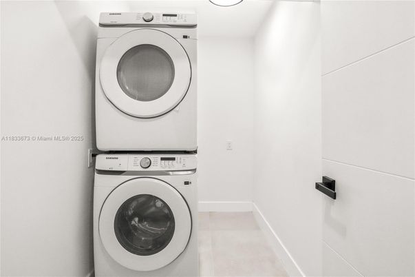 Interior, Utility Closets, Washer