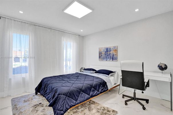 Bedroom, Home Office, Interior, Marble, Recessed Lighting