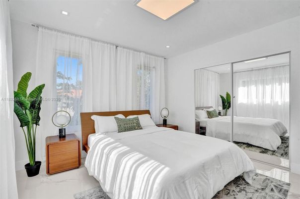 Bedroom, Interior, Marble, Recessed Lighting