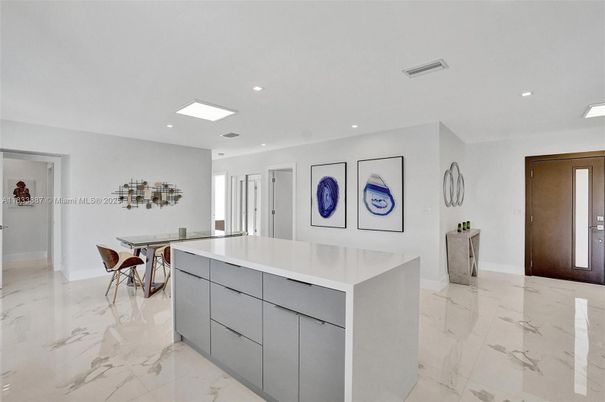 Dining room, Interior, Kitchen, Marble, Recessed Lighting