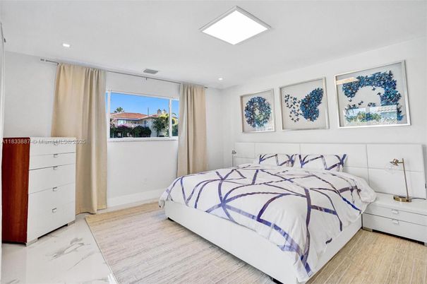 Bedroom, Interior, Marble, Recessed Lighting