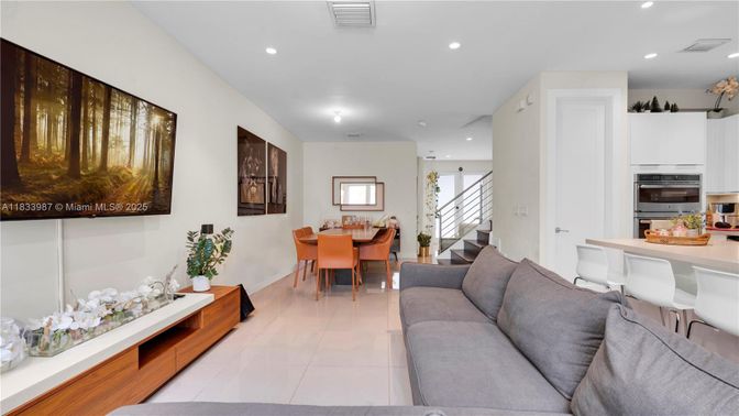 Dining room, Interior, Kitchen, Recessed Lighting, Stainless Steel Appliances