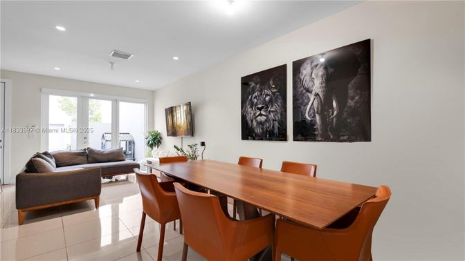 Dining room, Interior, Living room, Recessed Lighting