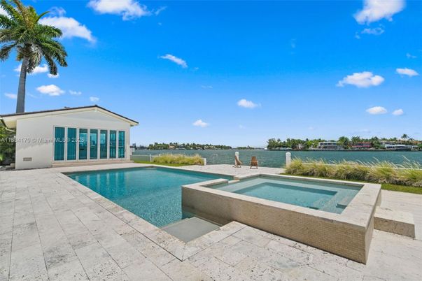 Exterior, Pool, Water