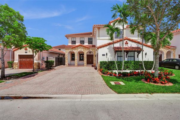 Exterior, Facade, Spanish Mediterranean
