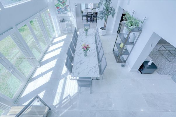 Dining room, Fireplace, Interior