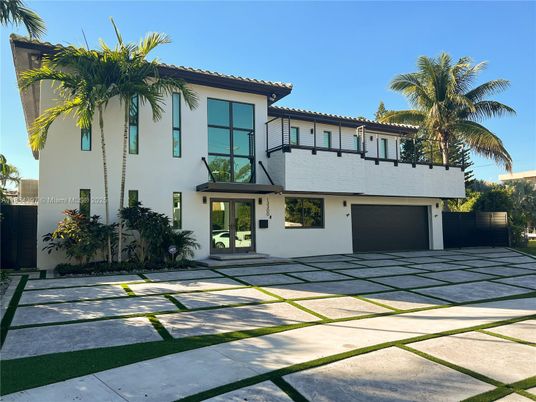 Attached, Backyard, Exterior, Facade, Spanish Mediterranean