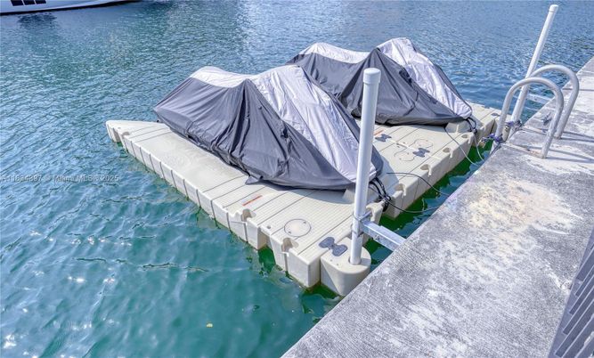 Exterior, Water