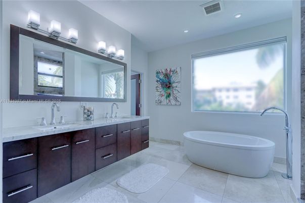 Bathroom, Dual Sink Vanities, Free Standing Baths, Interior, Recessed Lighting