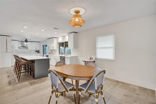 Dining room, Interior, Kitchen, Recessed Lighting, Wood Texture Flooring