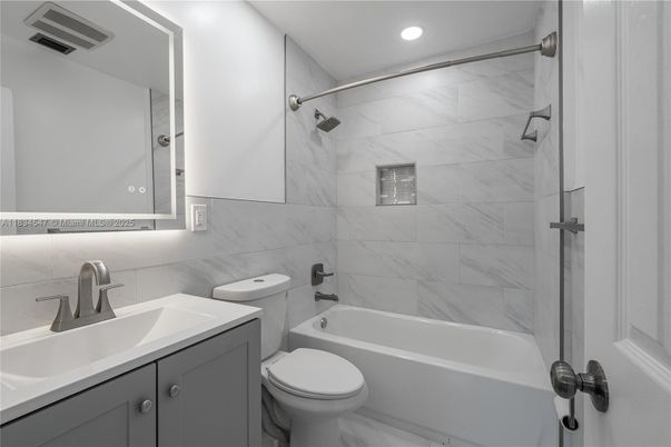 Bathroom, Interior, Marble Walls, Recessed Lighting