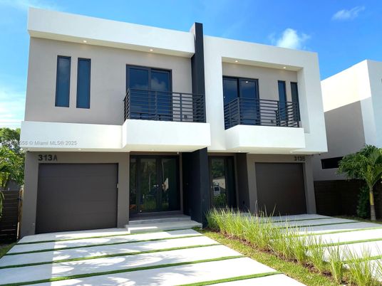 Attached, Exterior, Facade, Modern