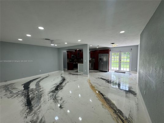 Empty room, Interior, Marble, Recessed Lighting