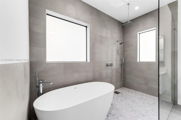 Bathroom, Free Standing Baths, Glass Shower, Interior, Recessed Lighting