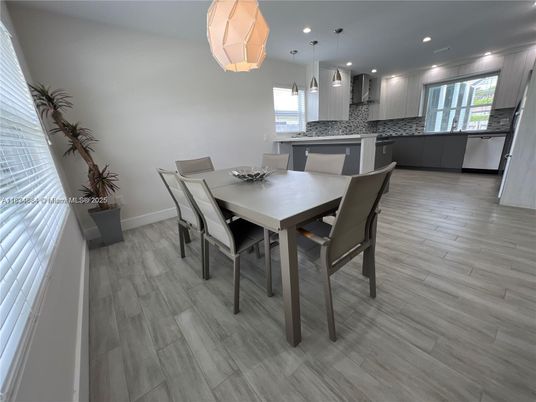 Dining room, Interior, Kitchen, Pendant Lights, Recessed Lighting, Wood Texture Flooring
