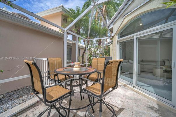 Exterior, Interior, Sun Room