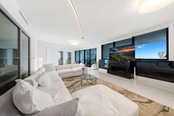 Fireplace, Interior, Living room