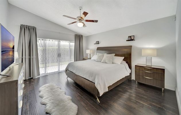 Bedroom, Interior, Water, Wood Texture Flooring