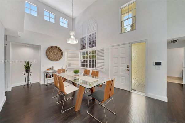 Chandelier, Dining room, Interior, Pendant Lights, Recessed Lighting, Wood Texture Flooring