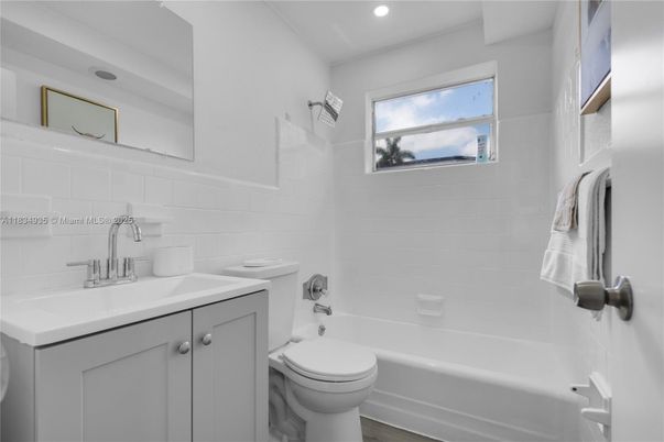 Bathroom, Interior, Recessed Lighting, Wood Texture Flooring