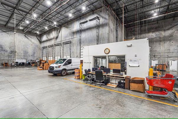 Garage, Interior, Recessed Lighting
