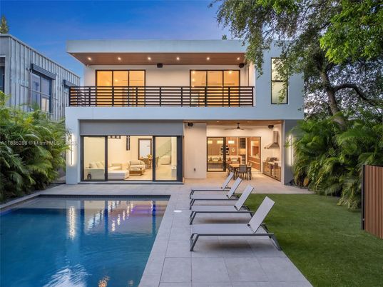 Backyard, Exterior, Pool