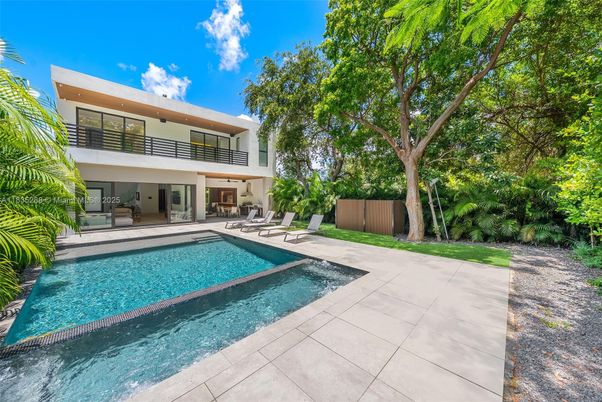 Backyard, Exterior, Pool