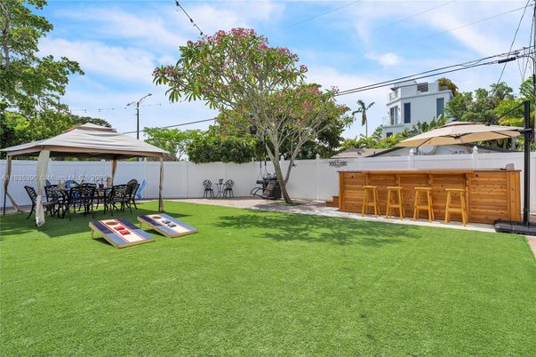 Backyard, Exterior