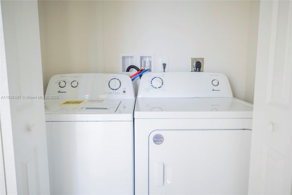 Interior, Utility Closets, Washer