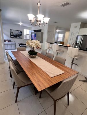 Chandelier, Dining room, Interior, Kitchen