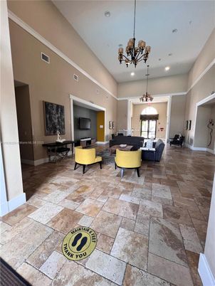 Interior, Living room, Pendant Lights, Recessed Lighting