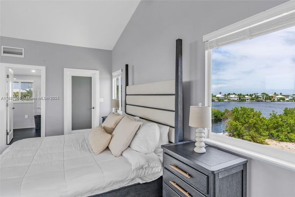 Bedroom, Interior, Water