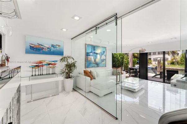 Interior, Living room, Marble, Recessed Lighting