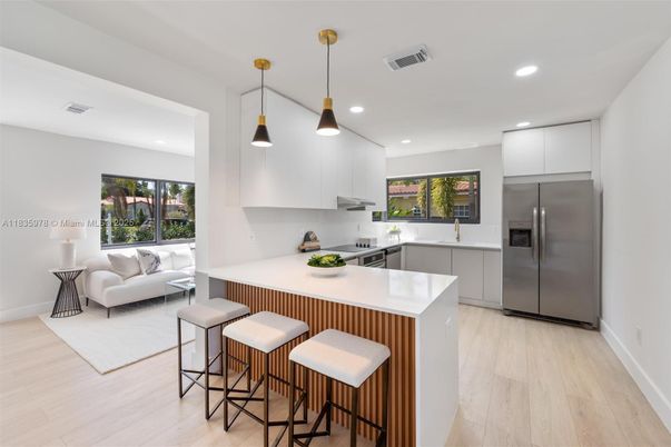 Interior, Kitchen, Living room, Pendant Lights, Recessed Lighting, Stainless Steel Appliances, Wood Texture Flooring
