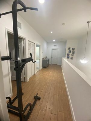 Fitness Equipment, Interior, Pendant Lights, Recessed Lighting, Wood Texture Flooring