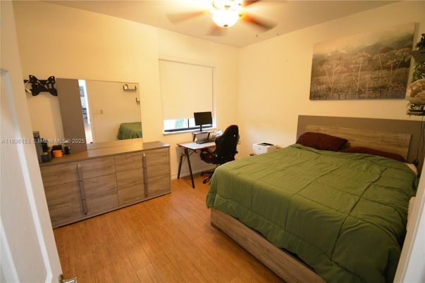 Bedroom, Home Office, Interior, Wood Texture Flooring