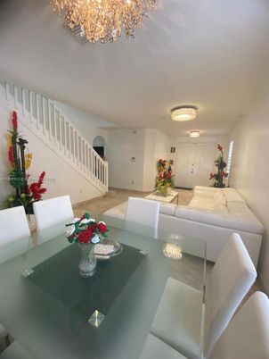 Chandelier, Dining room, Interior, Living room