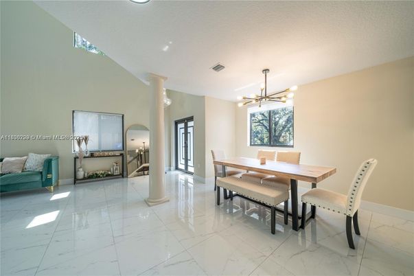 Dining room, Interior, Marble, Pendant Lights, Recessed Lighting